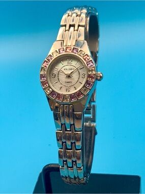 ELGIN EG9917ST Women’s Bracelet Wristwatch Crystal Bezel MOP Dial Works New Batt